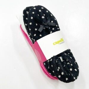 NEW Capelli 2 pack women’s slippers
